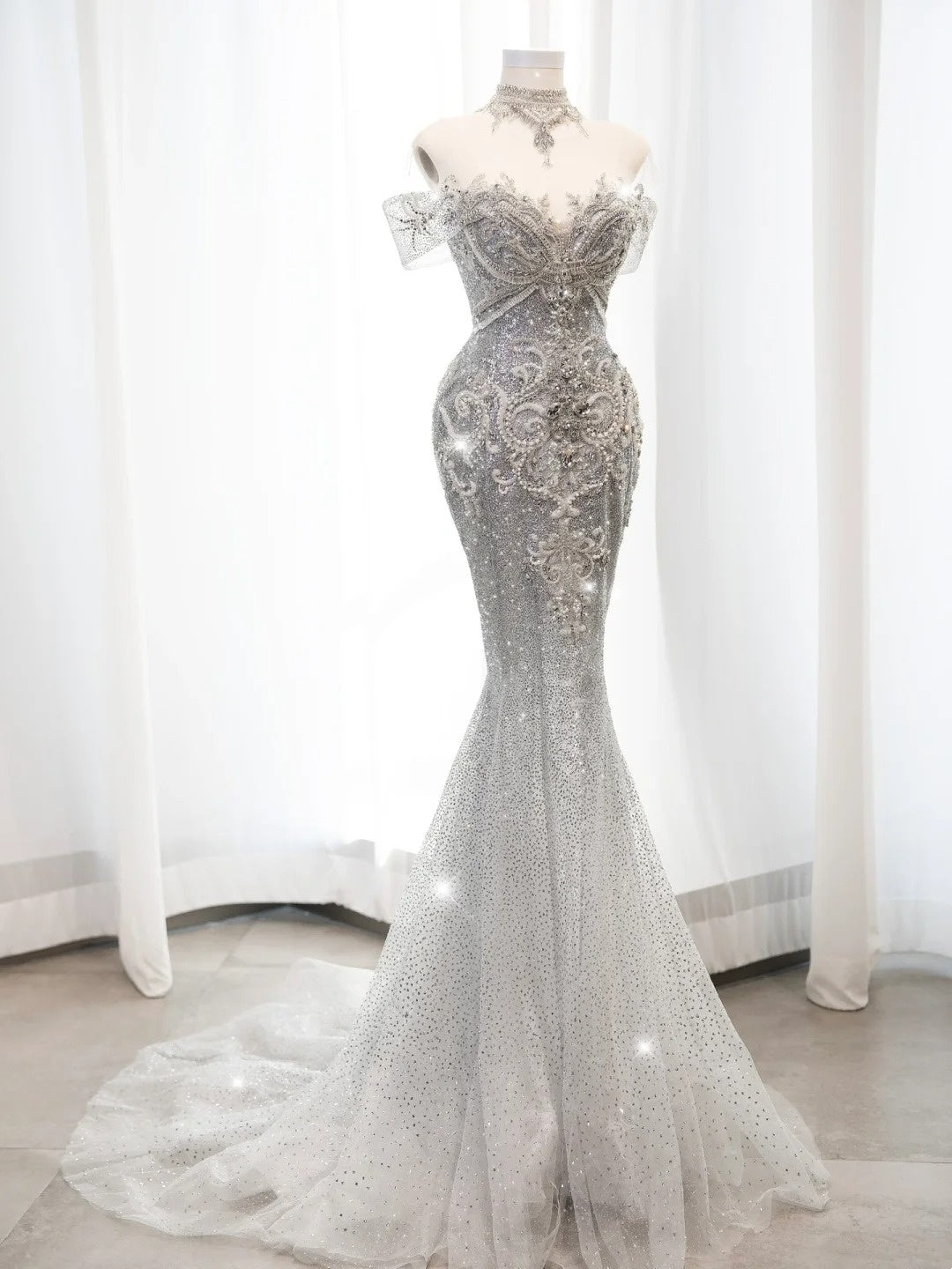 Fairytale Fantasy Art Wedding Dresses Mermaid Off The Shoulder White Sequin With Beaded Bodice Long Brides Dress Fitted Bridal Gowns N673