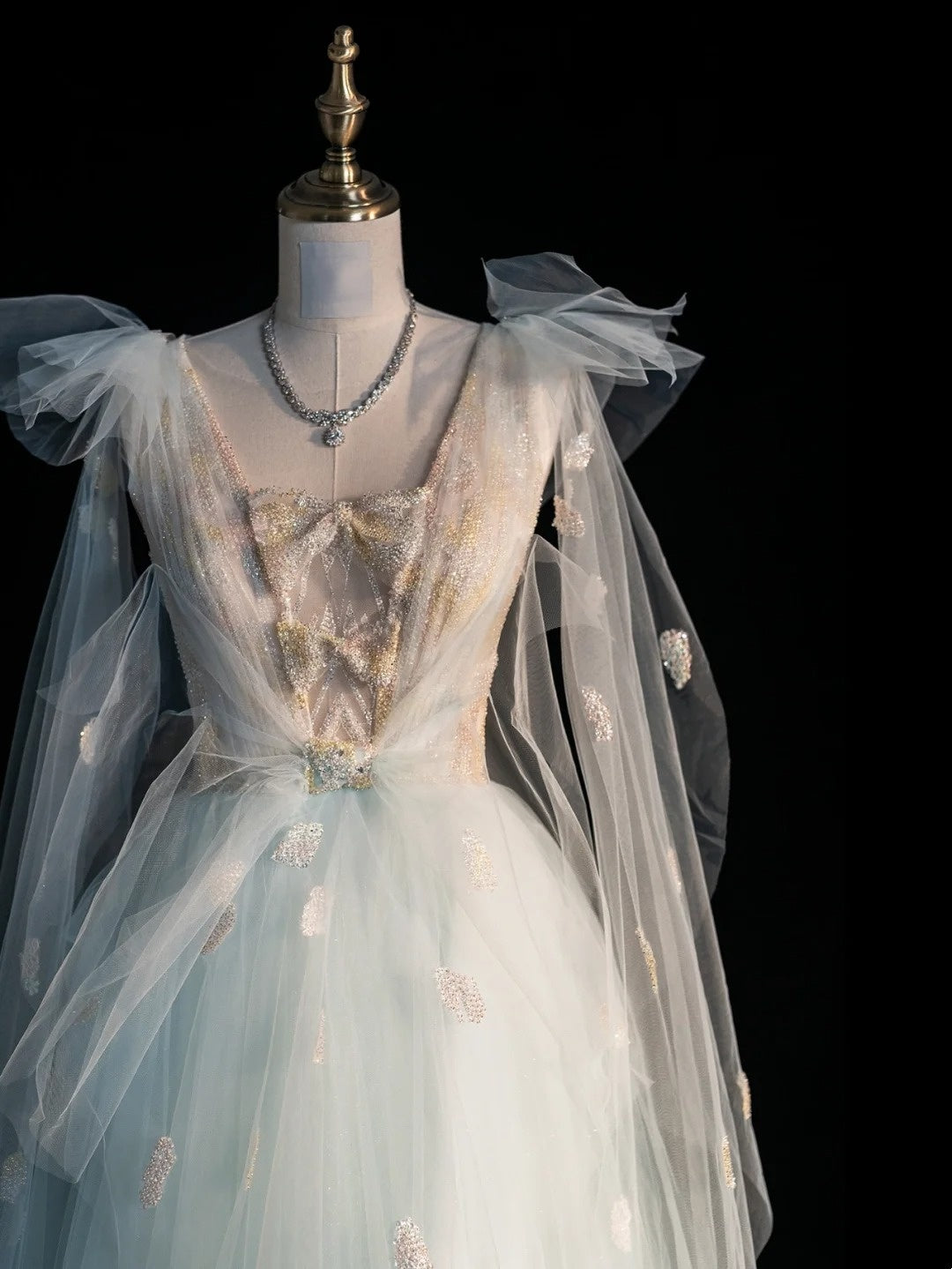 Robe de bal princesse en tulle bleu ciel clair, col en V, tenue de soirée pour le bal de fin d'année scolaire, robe de remise de diplômes pour adolescentes N1344