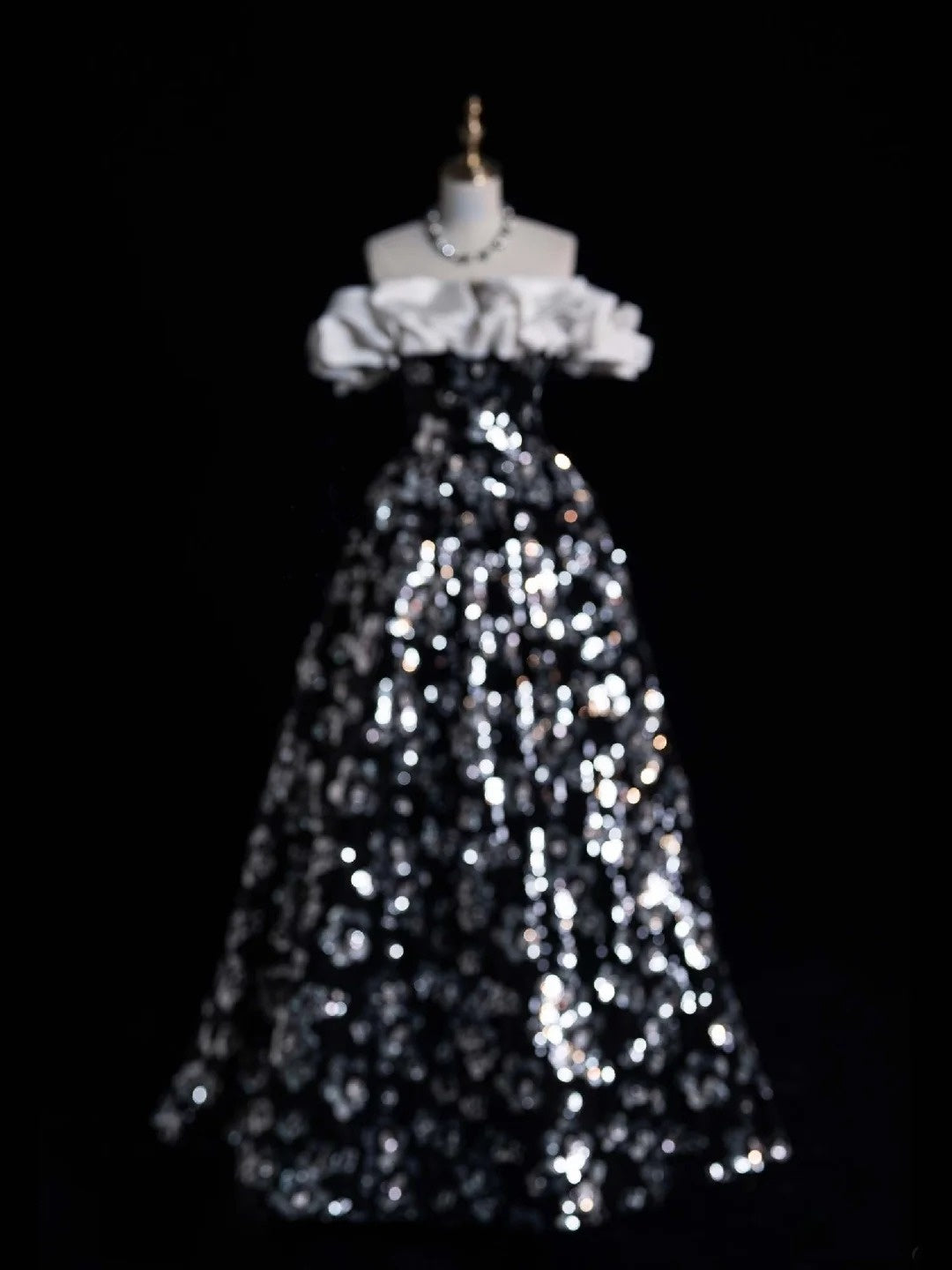 Robe de bal sobre à épaules dénudées, sequins floraux noirs, tenue de soirée pour jeunes filles (N1166), robe de bal longue pour adolescentes