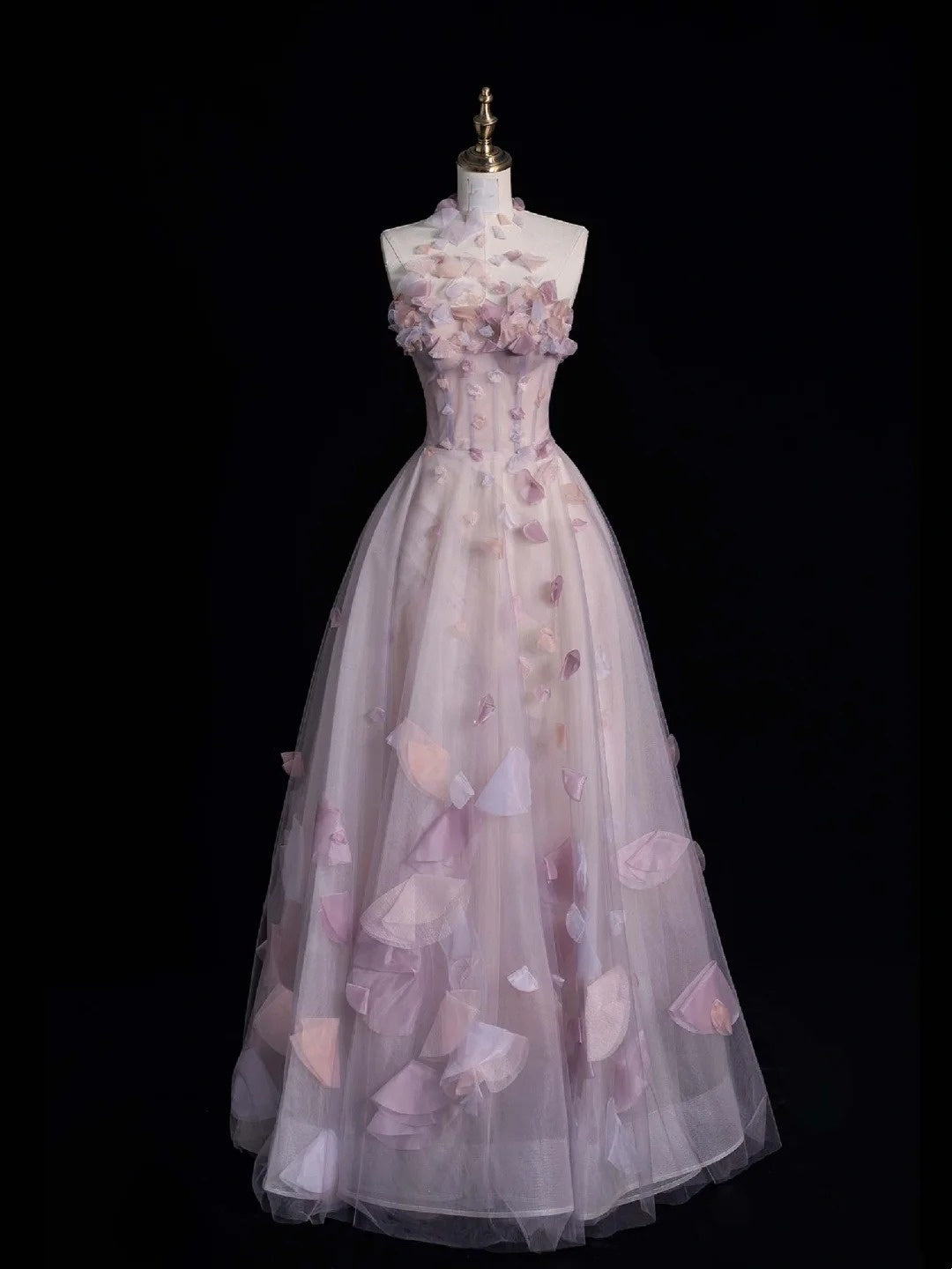 Robe de bal élégante à col montant en tulle rose, longue, style tendance, idéale pour les soirées et les cérémonies de fin d'année (réf. N684)