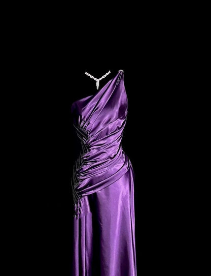 Bescheidene Abschlussballkleider Meerjungfrau One Shoulder Lila Satin mit Rüschen Lange Abendgarderobe N3432