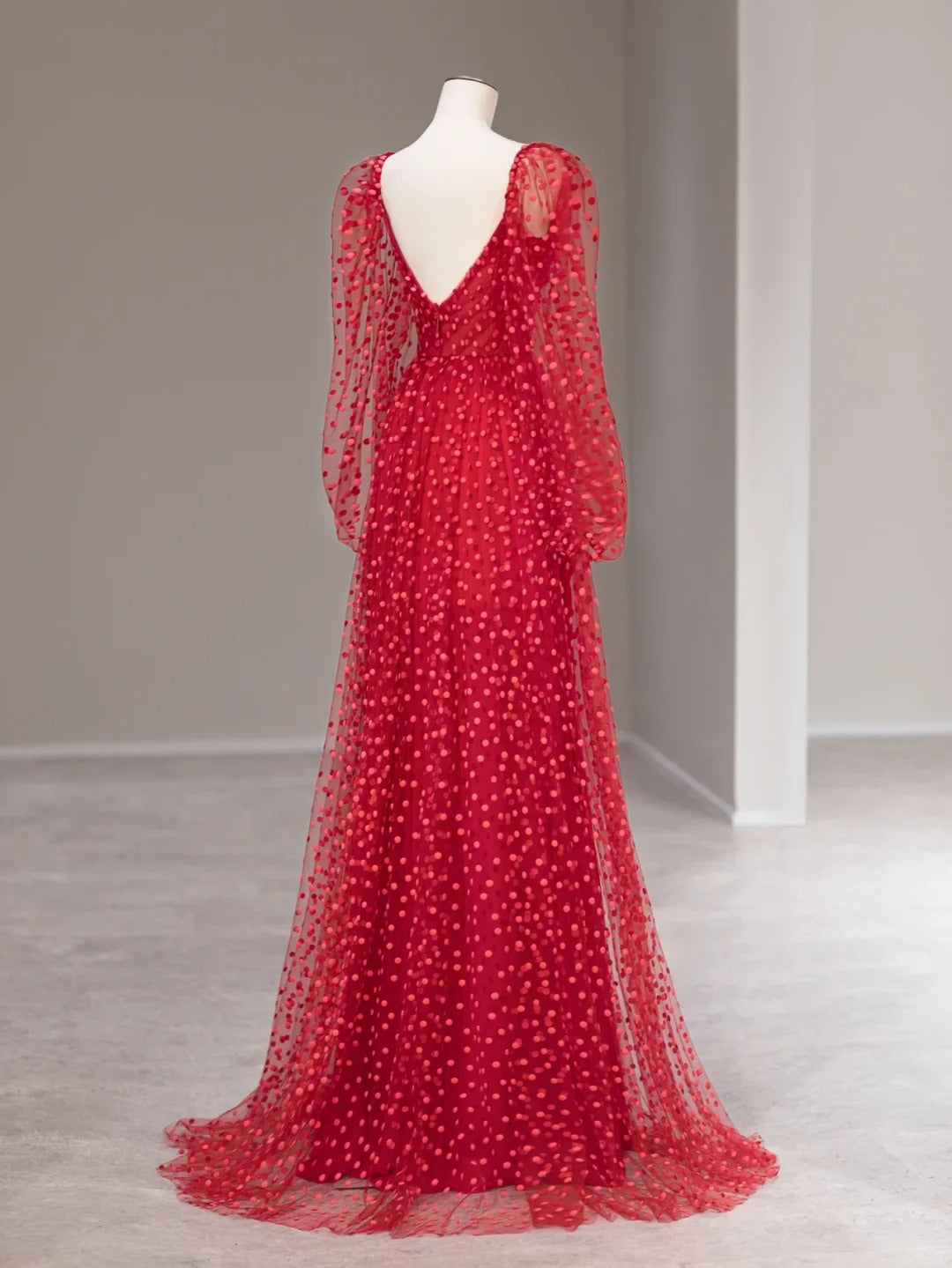 Robes de bal longues sans manches en tulle rouge à pois à la ligne bustier cœur tenues de soirée RB3986