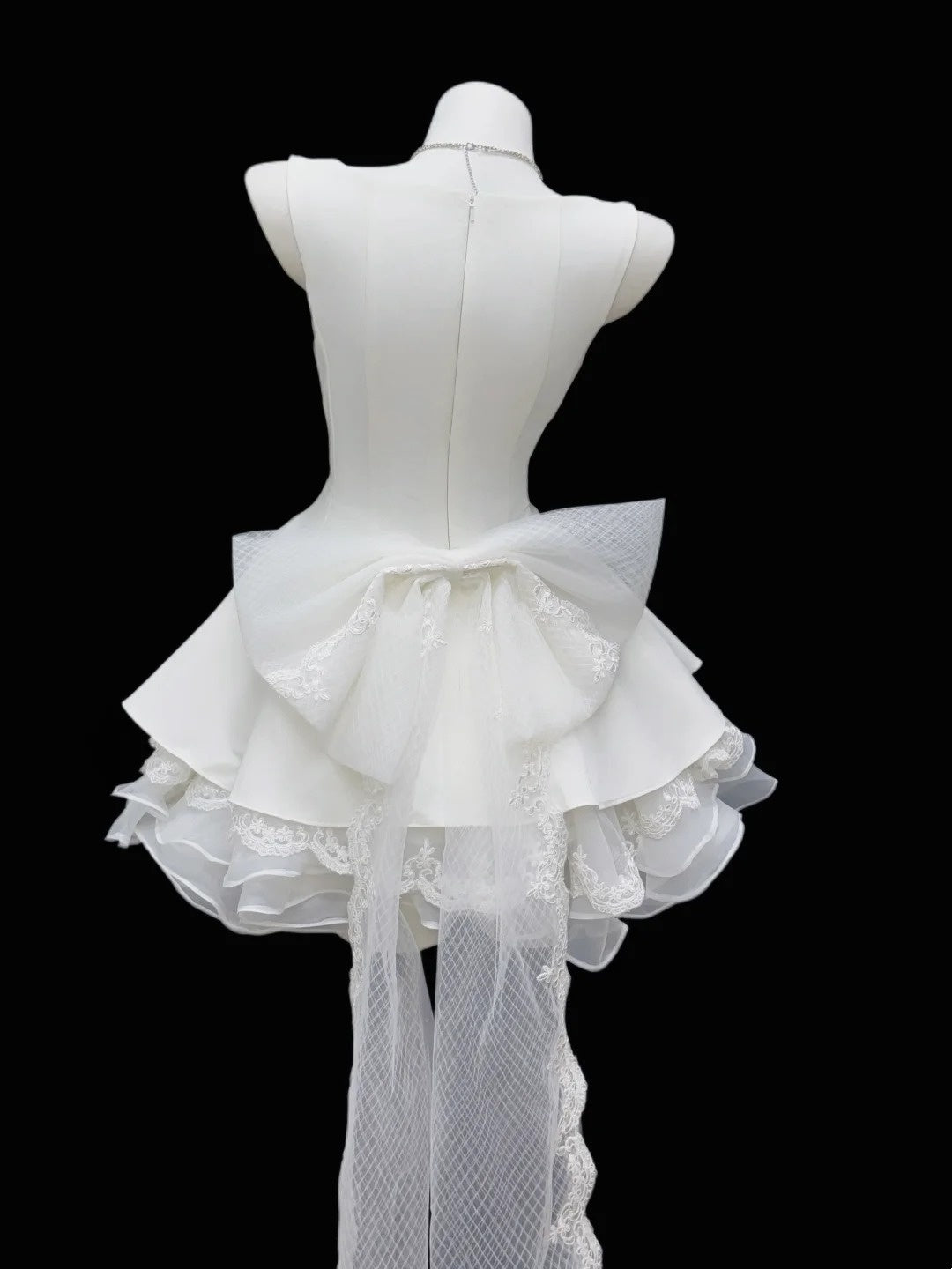 Pretty Ball Gown White Satin With Lace Ruffled Short Cocktail Gown Homecoming Dresses Ideas Hoco Outfit RB5452