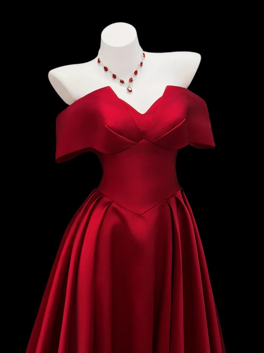 Chic A line Off The Shoulder Red Satin With Ruffled Date Floor Length Night Evening Outfit Formal Prom Dresses RB5441