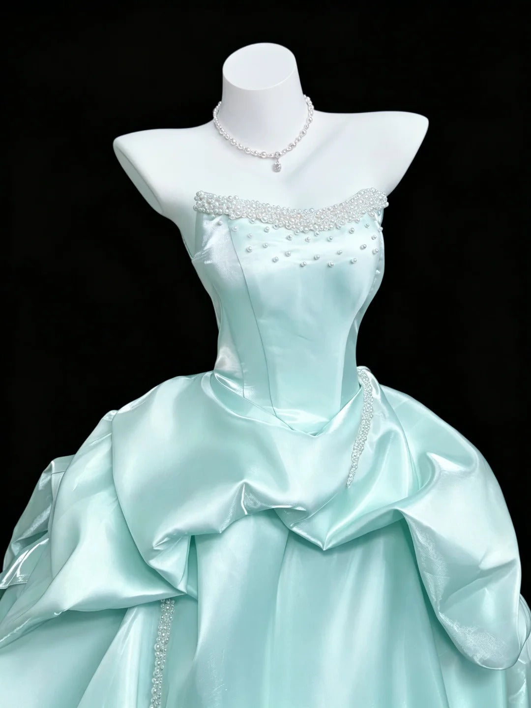 Modest Ball Gown Strapless Blue Satin Long Quinceañera Dress Moda 2000 15 Quinceanera Dresses Ideas Sweet 16 Outfits RB7233