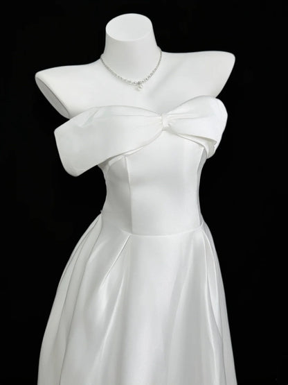 Süßes A-Linien-Kleid schulterfrei, aus weißem Satin, für Sommer, Strand, Frühling, Sommerveranstaltungen, Hochzeitsgäste, RB4357