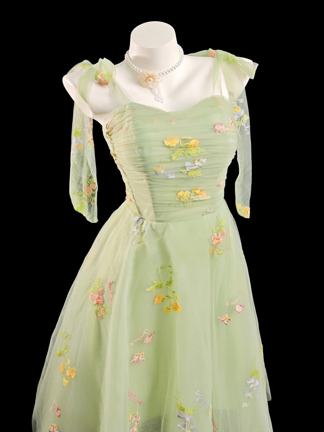 Romantisches A-Linien-Spaghettiträger-Kleid Salbeigrün Blumen Abschlussball High School Homecoming Kleider N4496