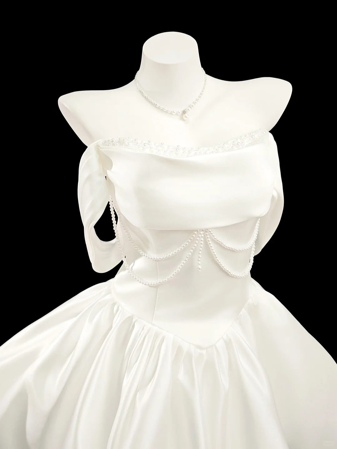 Robe de bal romantique, épaule dénudée, blanche, courte, pour la remise des diplômes ou le bal de promo N4523