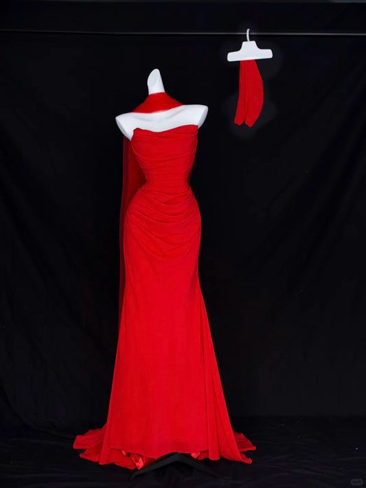 Romantisches Meerjungfrau Trägerloses Rotes Tüll-Abendkleid mit Schal Lange Ballkleider N2827