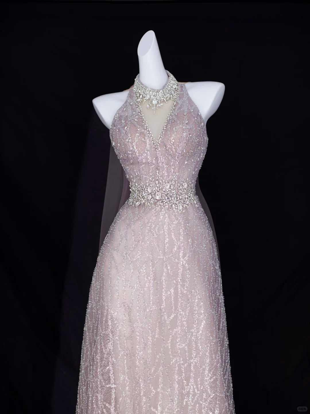 Robe de soirée élégante trapèze dos nu rose fard à joues avec perles et sequins pour anniversaire et bal de promo N2829