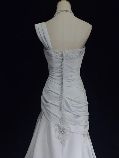 Robes de bal modestes Sirène Asymétrique Bleu Ciel Satin avec Dentelle Longue Robe de soirée N3000