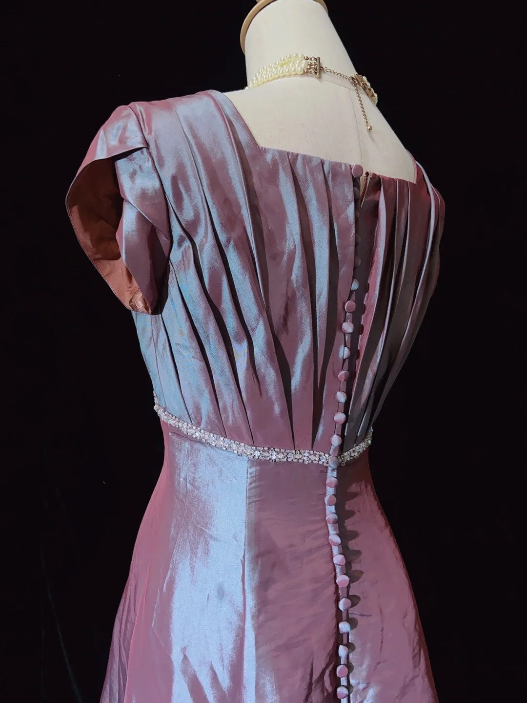 Bescheidene Abschlussballkleider A-Linie quadratischer Ausschnitt mit kurzen Ärmeln langes formelles Abendkleid N3872