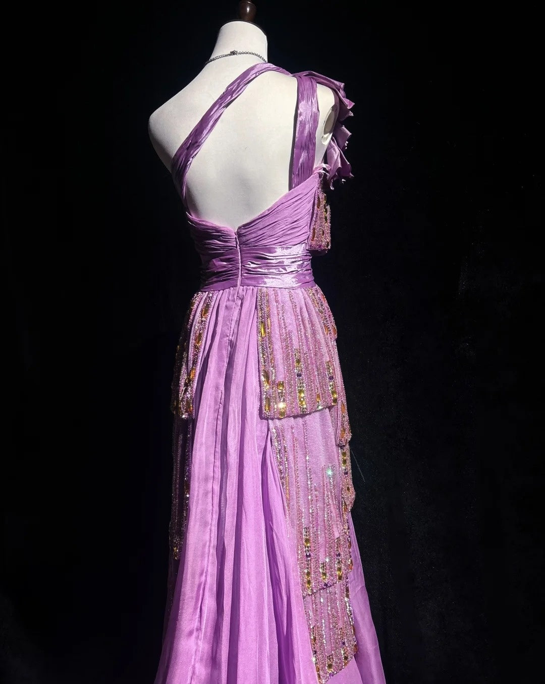 Inspiration Robes de bal vintage, ligne A, une épaule, mousseline lilas, années 1990, avec perles, robes de soirée N3324