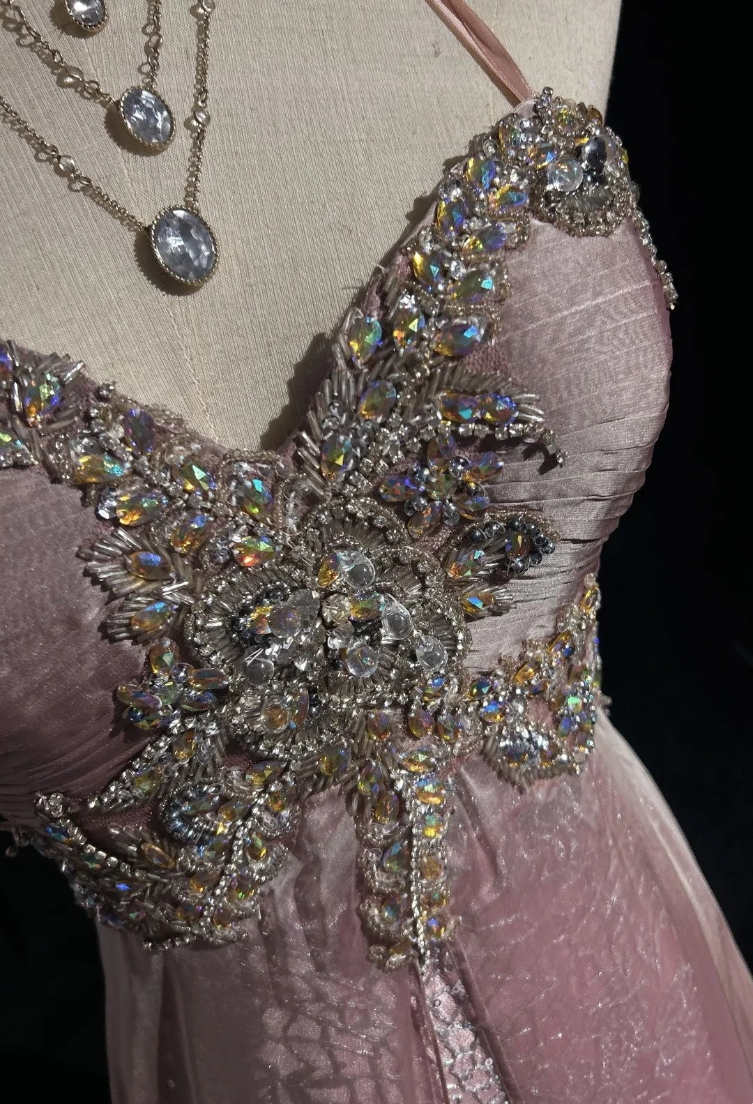 Robes de bal vintage esthétiques en mousseline de soie rose clair, coupe trapèze, dos nu, perles, robe de soirée longue N3034