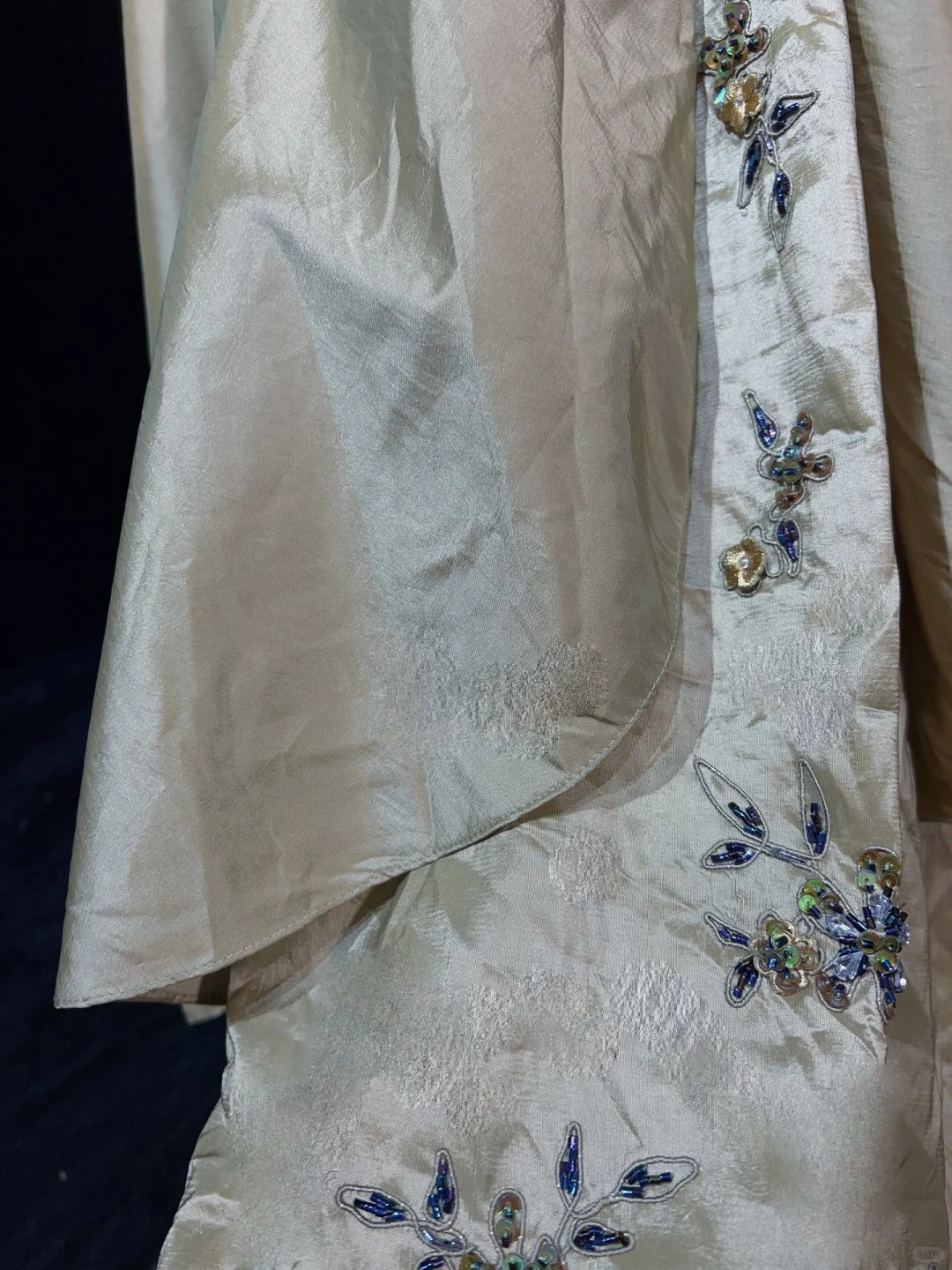 Bescheidene Abschlussballkleider Meerjungfrau Sweetheart Gold Taft Ärmellos Lange Formelle Abendoutfits N3640