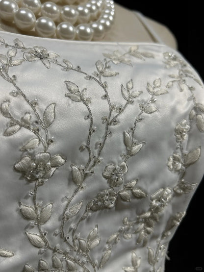 Vintage A line Spaghetti Strap Satin With Beads Sleeveless White Long Wedding Dresses RB3955