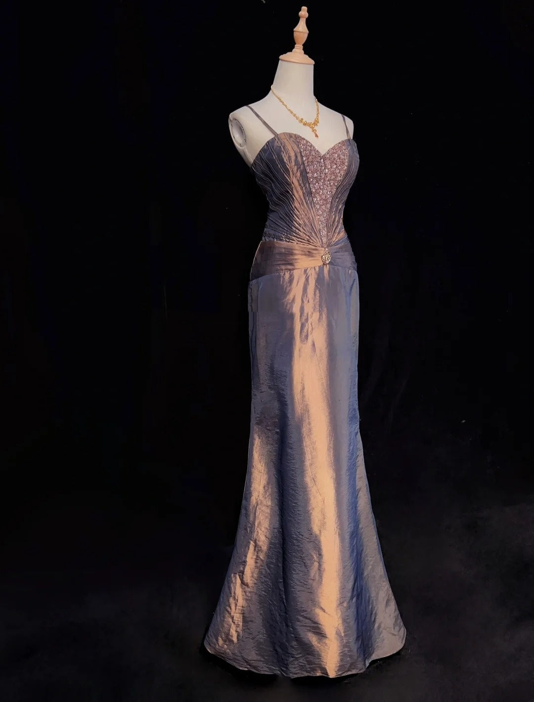 Inspiration robes de bal vintage sirène à fines bretelles marron longues années 80 avec robes de soirée perlées N3391