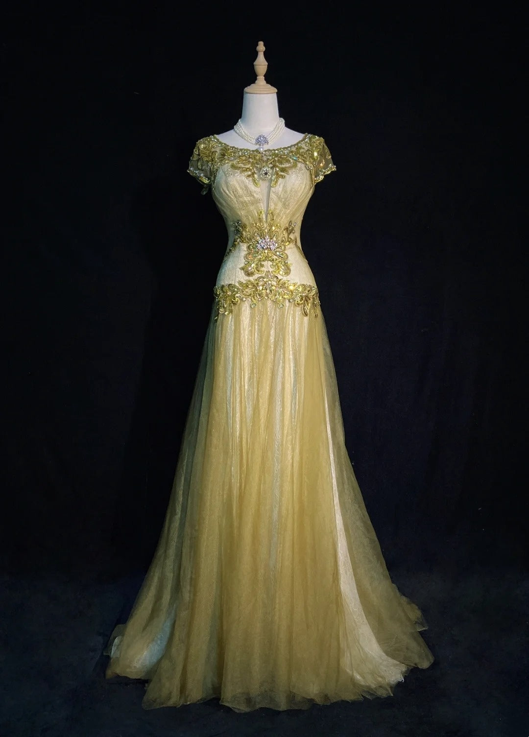 Robes de Bal Vintage Années 90 Sirène Col Bijou Tulle Doré Avec Perles Longue Robe de Soirée Semi-Formelle N3674