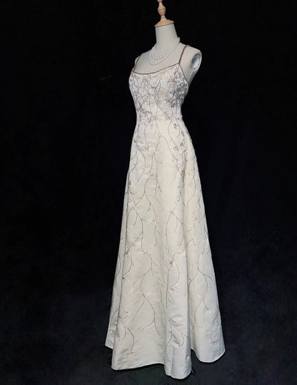 Beautiful Prom Dresses A line Spaghetti Strap White Satin With Beaded Long Formal Evening Outfits N3677