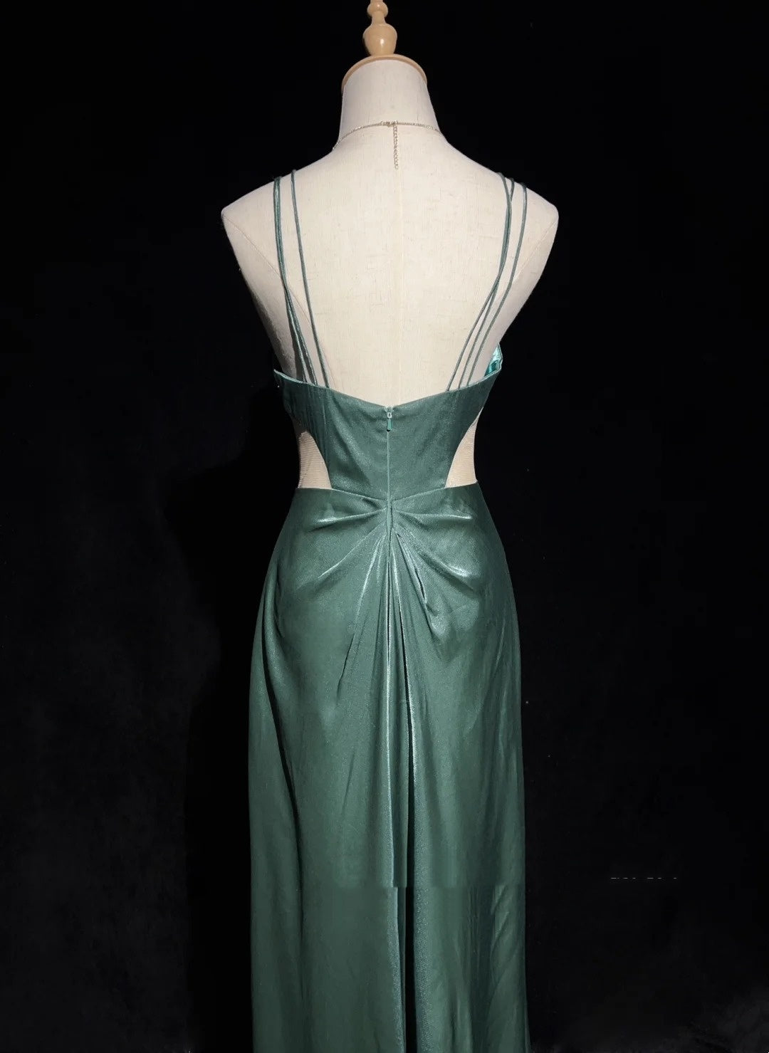 Robes de bal modestes trapèze à bretelles spaghetti vert foncé sans manches longues tenues de soirée formelles N3622
