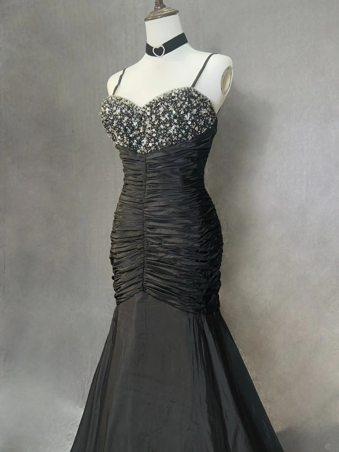Elegant Prom Dresses Mermaid Spaghetti Strap Black Tie Dress Sleeveless Long Formal Gown N2875