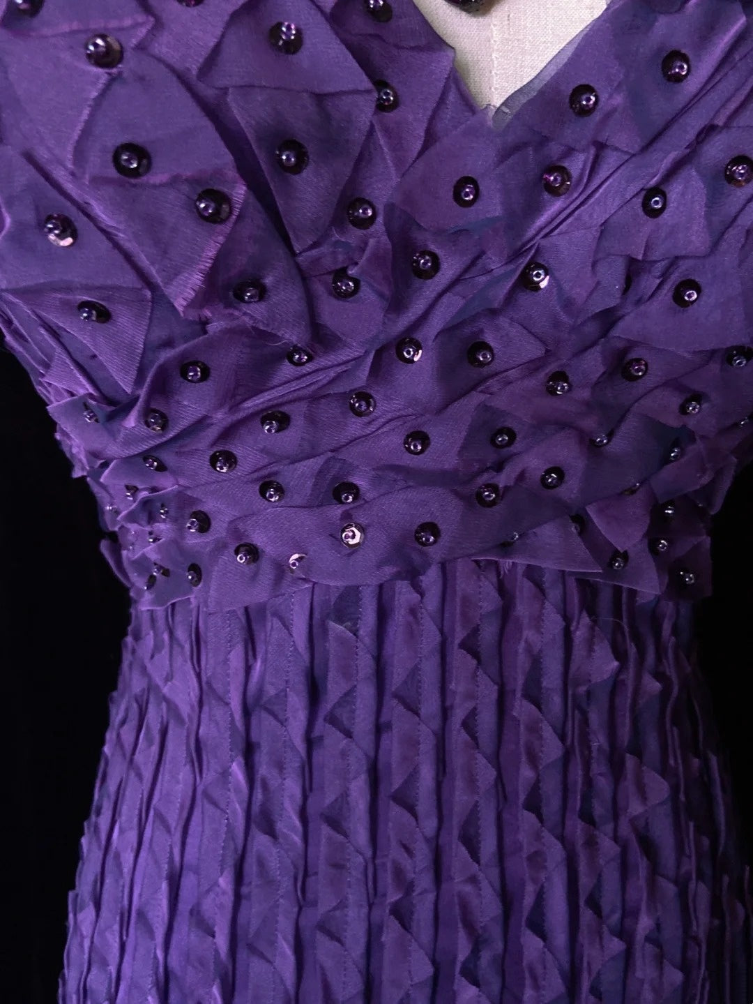 Vintage Meerjungfrauen-Abschlussballkleider mit V-Ausschnitt, Trauben-Chiffon mit Perlen, 80er Jahre, lange formelle Abendkleider N3884
