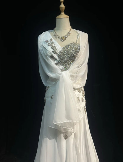 Robes de bal vintage des années 90 sirène en mousseline blanche avec perles argentées à volants longue robe de bal avec cape N3035