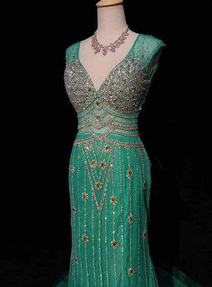 Élégante Robe de Bal Sirène Col en V Vert Tulle Dos Nu avec Perles Robe de Soirée N2872