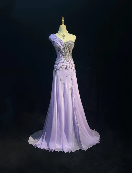 Elegantes A-Linien-Kleid aus lila Chiffon mit einem Ärmel und silberfarbenem Perlen-Oberteil, langes Ballkleid N2725