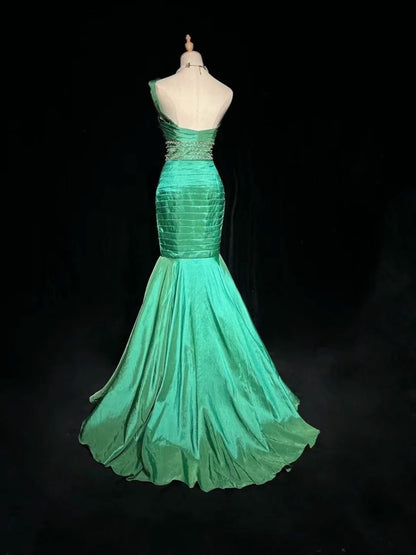 Vintage Prom Dresses Meerjungfrau One Shoulder Grün Plissiert 90er Lange Formelle Abendkleid N2647