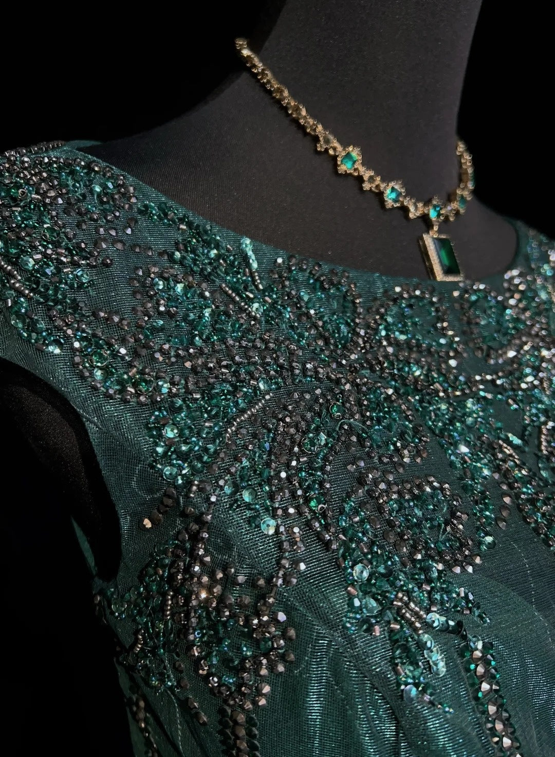 Vintage Abschlussballkleider A-Linie Rundhalsausschnitt Dunkelgrün Tüll Mit Perlen 90er Jahre Abendkleid N2590