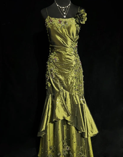 Robe de bal longue en satin vert olive à fines bretelles, style sirène vintage des années 2000 N2575