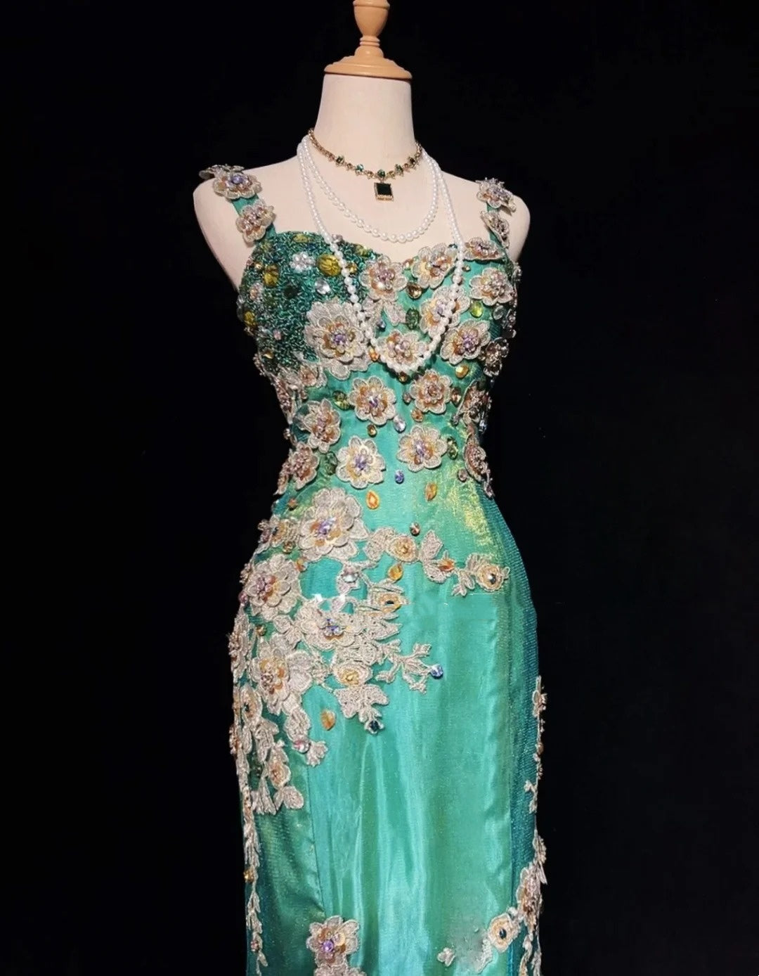 Robes de bal vintage Sirène bustier vert en tulle des années 70 avec perles appliquées Robe de soirée N2533