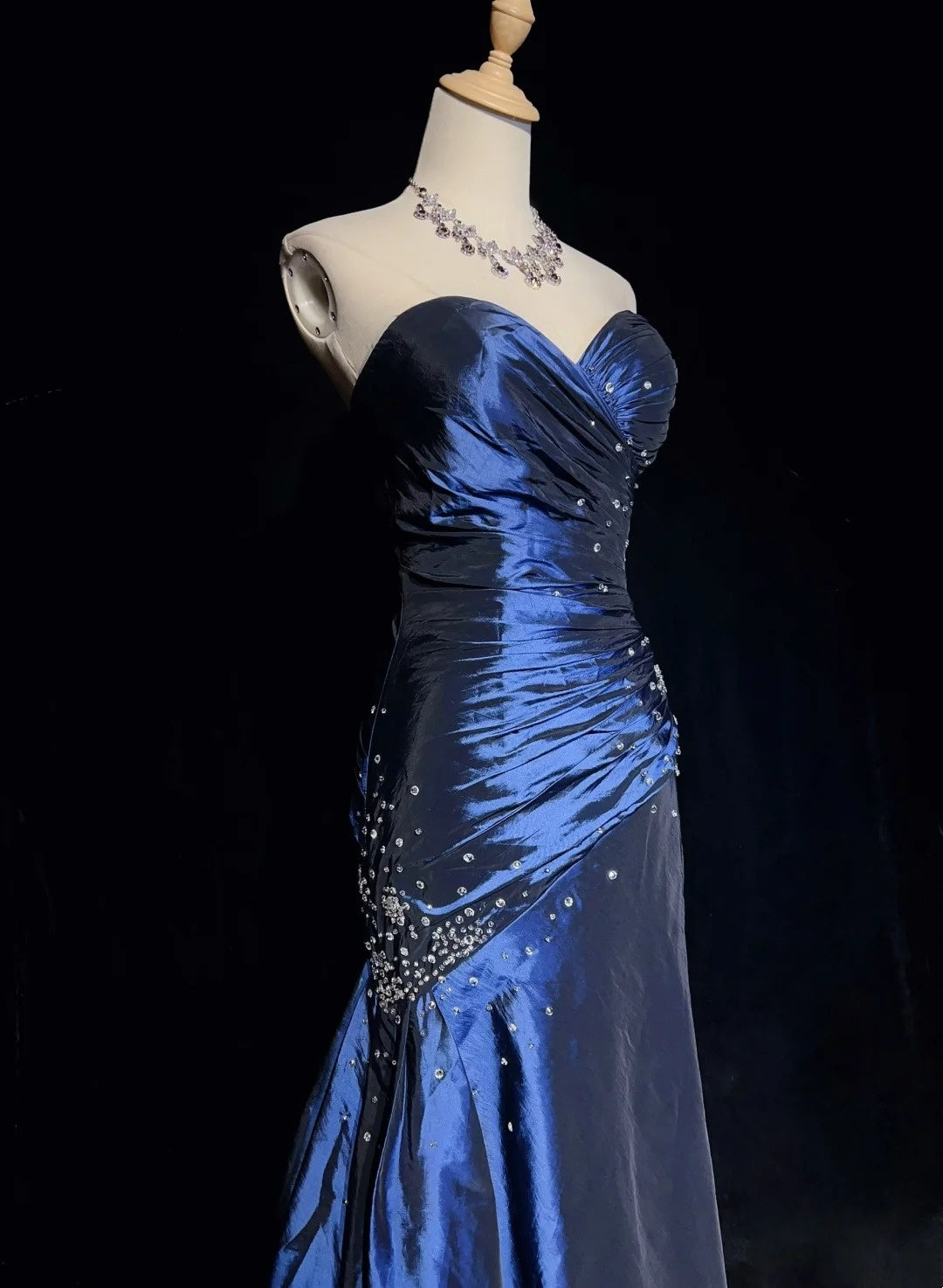 Vintage Abschlussballkleider 90er Jahre Meerjungfrau Sweetheart Marineblau Satin Lang Mit Perlen Abendoutfits N3135