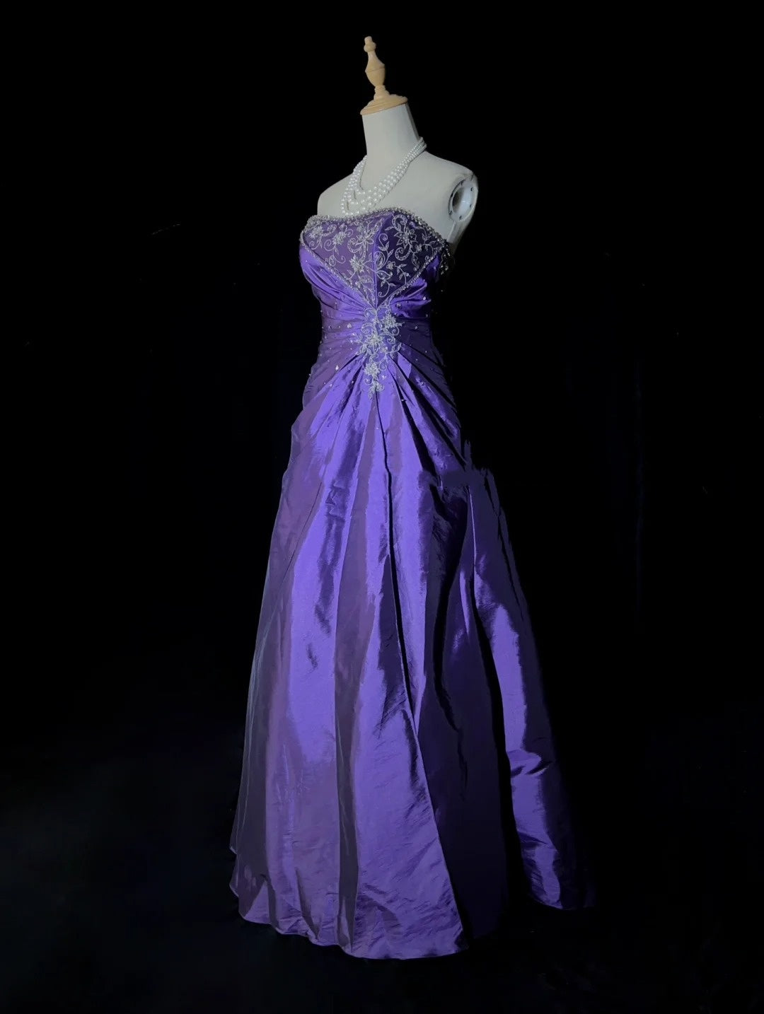 Robes de bal vintage sans bretelles violettes avec application de dentelle dorée, tenue de soirée longue années 80 N3886