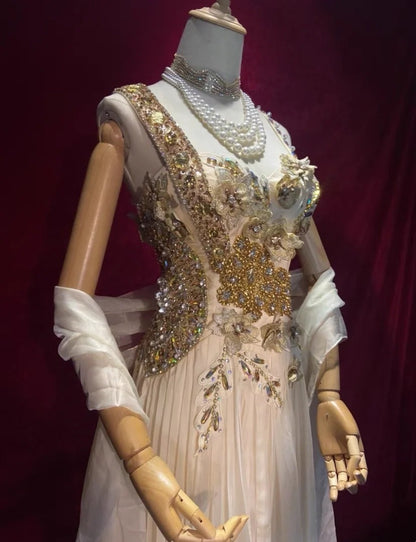 Wunderschöne Abschlussballkleider A-Linie Spaghettiträger Helles Champagner Chiffon Mit Umhang Lange Abendkleider N3439