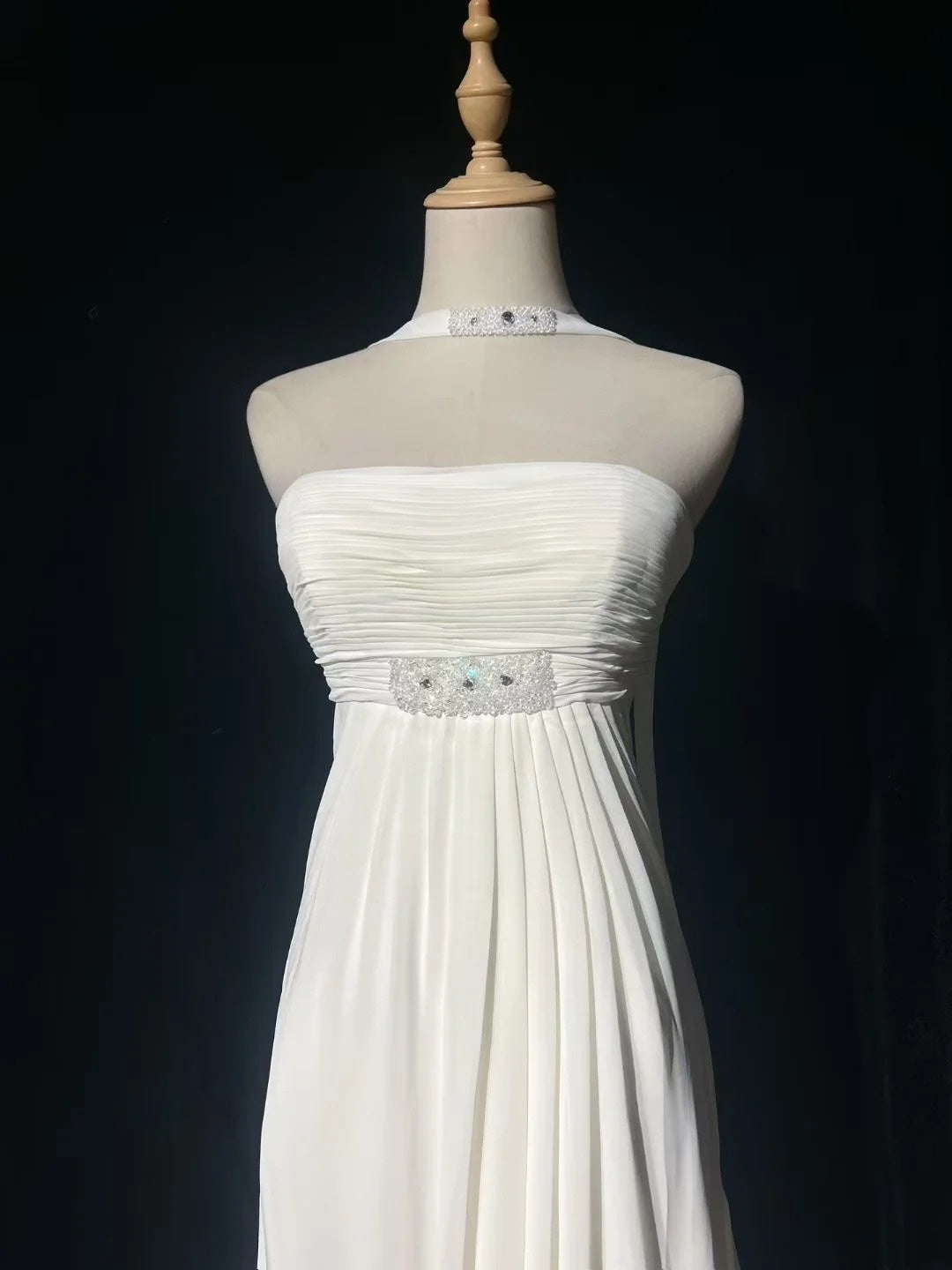 Elegant A line Strapless Chiffon White With Beads Wedding Bridal Gown Long Wedding Dresses RB5123