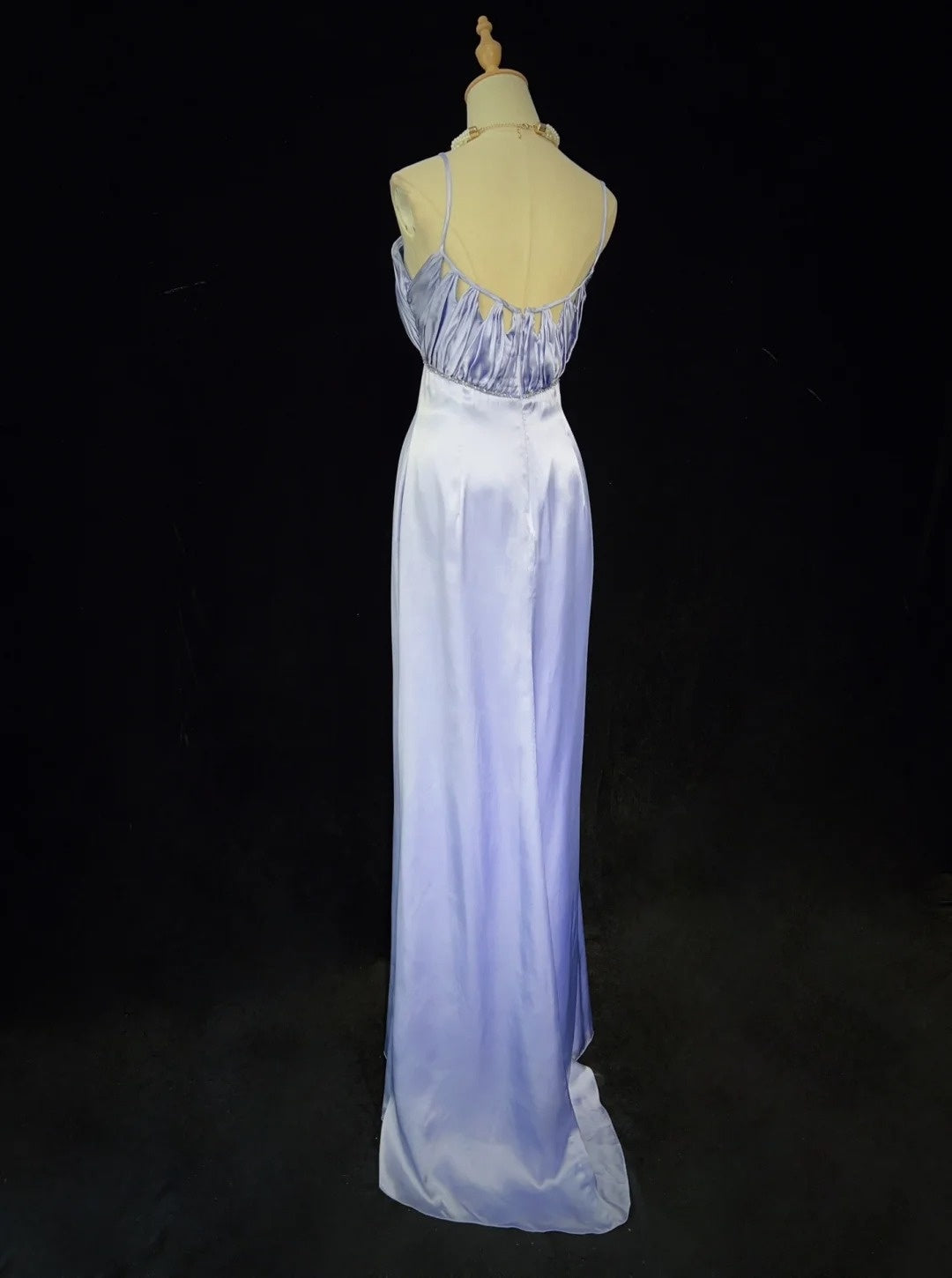 Bescheidene Ballkleider Meerjungfrau Spaghettiträger Lila Satin Langes formelles Abendkleid N3860