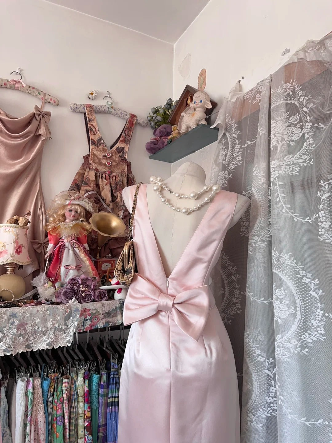 Robe de bal de fin d'année élégante, fourreau, rose satiné, sans manches, N1283