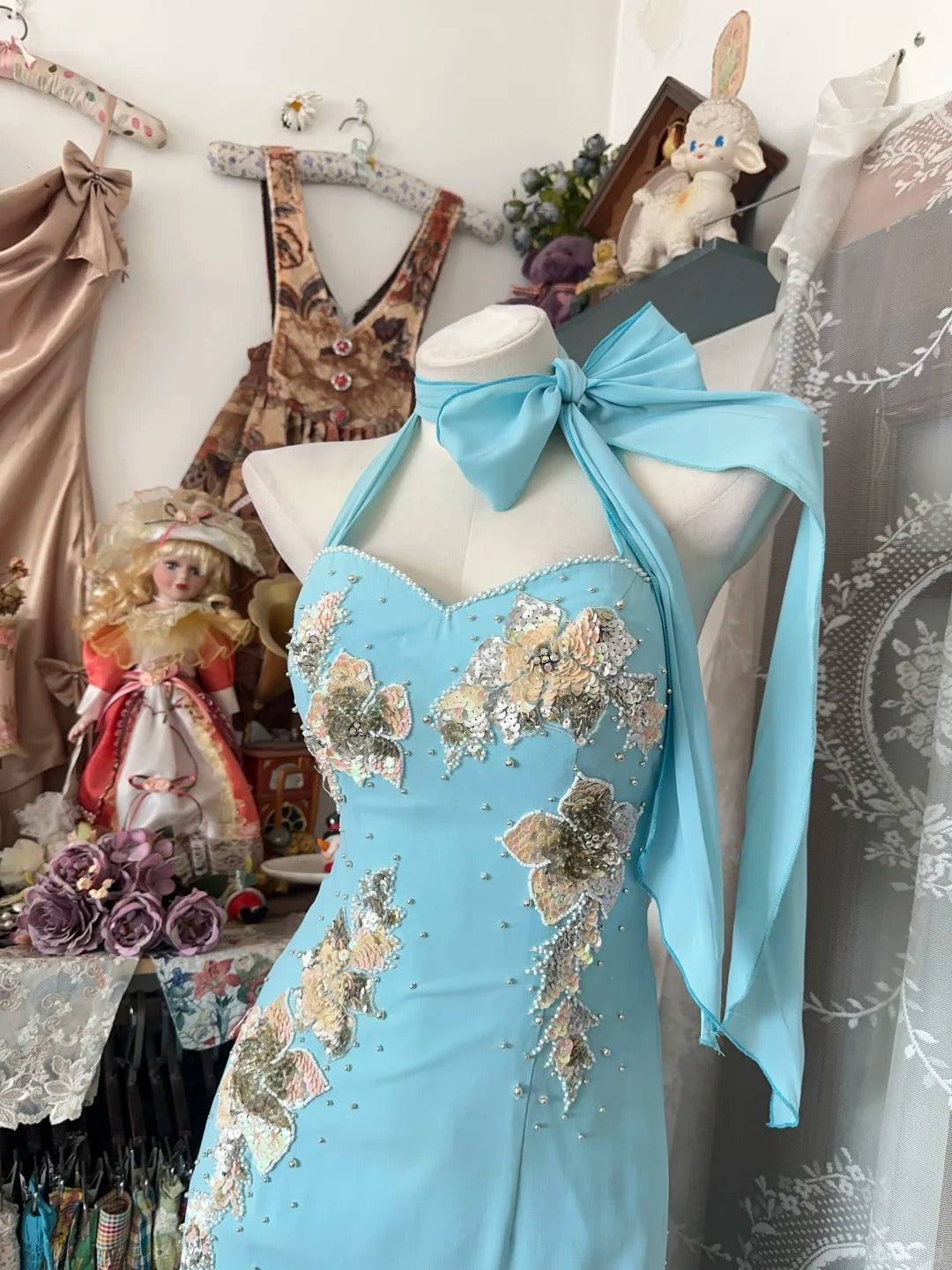 Vintage-Ballkleider Ästhetik 1960er Retro Meerjungfrau Neckholder Hellblau Rückenfrei Langes Abendkleid N2255