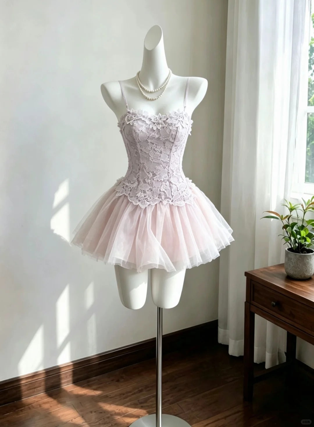 Unique Ball Gown Spaghetti Strap Tulle Pink Lace Short Graduation Dresses Inspo Senior Homecoming Outfits RB4921