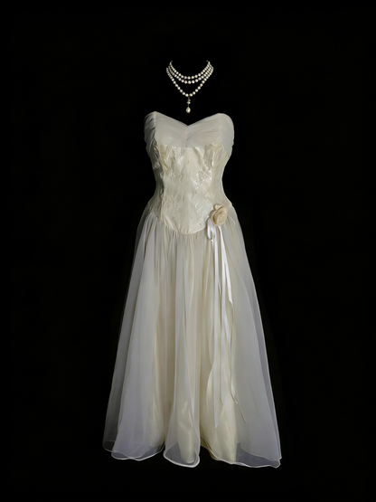 Robes de mariée simples ligne A décolleté cœur longueur thé dentelle robe de mariée ajustée N2132