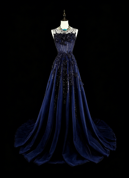 Robe de bal longue vintage années 1780, coupe trapèze, décolleté cœur, en tulle bleu marine, sans manches et ornée de perles N1589