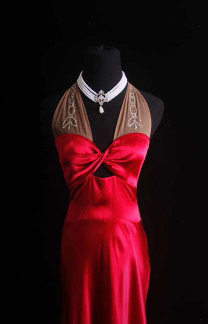 Robe de bal courte rétro années 90, coupe trapèze, dos nu, satin rouge, longueur thé. Inspiration pour une tenue de 18 ans ou une robe de soirée (N493).