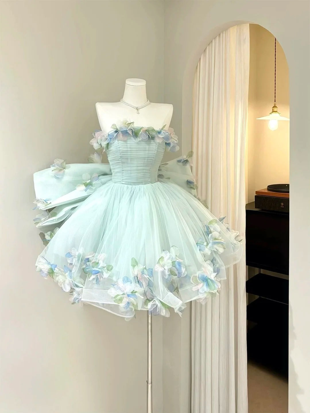 Robe De Bal Modeste Bustier Tulle Vert Clair À Fleurs Court Mini Inspiration Aînée Tenues 16ème Anniversaire Robes De Soirée RB3966