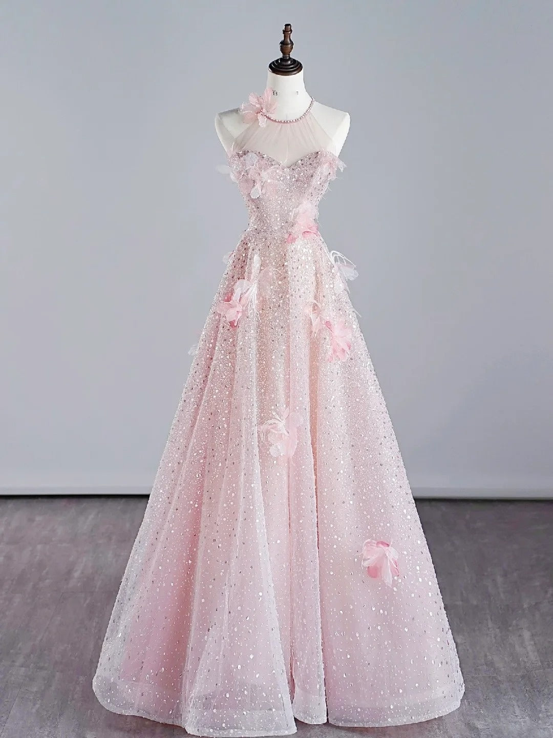 Robe de bal rose à sequins, coupe trapèze, col rond, inspiration princesse, modèle N758