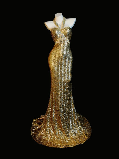 Wunderschöne Abschlussballkleider Meerjungfrau Neckholder Gold Pailletten Rückenfrei Ärmellos Formelle Abendgarderobe N3787