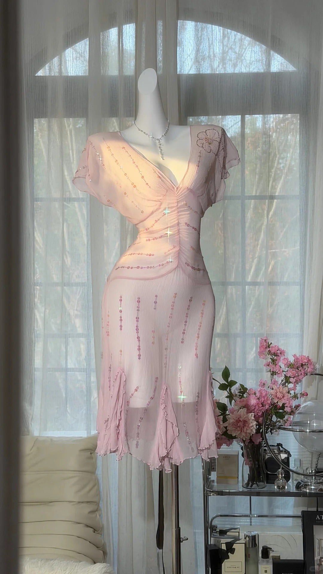 Robe courte en mousseline rose coupe droite à col en V, mignonne, idées pour un 16e anniversaire, tenues de bal de promo N3540
