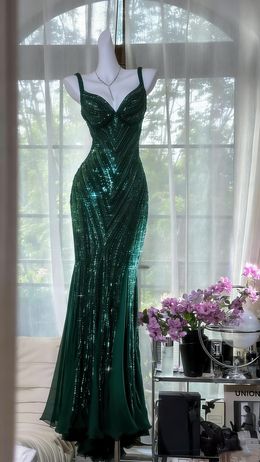 Robe de soirée longue sirène en mousseline violet foncé à sequins et col en V, style vintage, référence N875