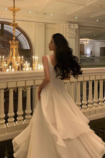 Wunderschönes, ärmelloses, weißes A-Linien-Kleid mit eckigem Ausschnitt, perfekt für Date-Nights, Abschlussball oder Geburtstage (AB1915)